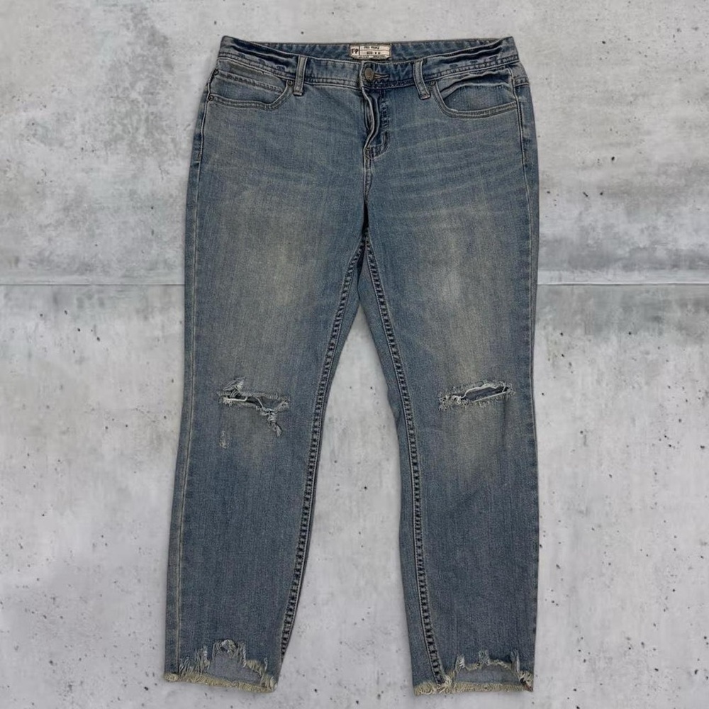 Free People low rise distressed crop jeans